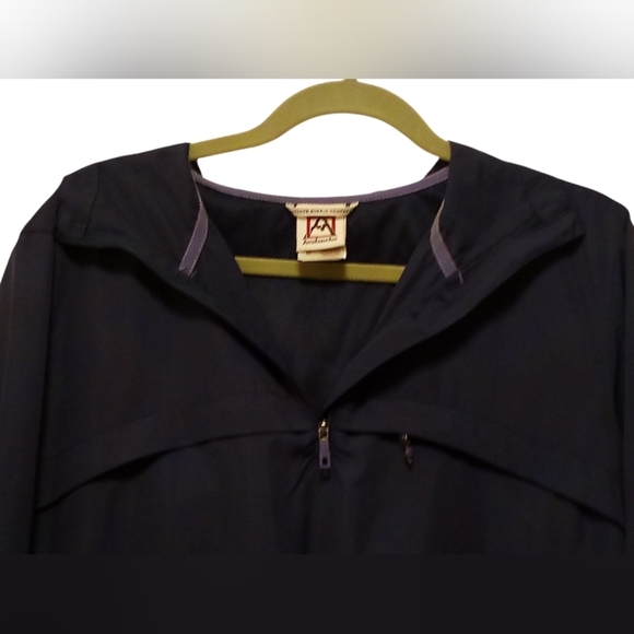 Avalanche - NWOT -Ladies Navy Blue Windbreaker W/Hood, Drawstring Waist, Pockets - Picture 14 of 16